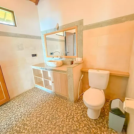 Solaluna Beach Homestay